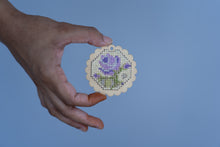 Load image into Gallery viewer, DIY Cross Stitch Scallop Circle