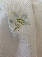 Load image into Gallery viewer, Cotton Embroidered Bath Towel