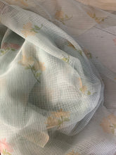 Load image into Gallery viewer, Sembaruthi Kota Saree