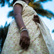 Load image into Gallery viewer, Thamarai Kulam Kota Saree
