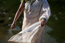 Load image into Gallery viewer, Malar Thottam Kota Saree