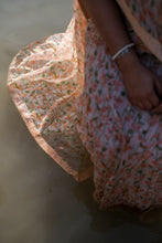 Load image into Gallery viewer, Kanagambaram Kota Saree