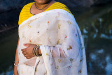 Load image into Gallery viewer, Malar Thottam Kota Saree