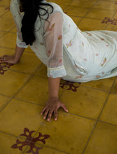 Load image into Gallery viewer, Kaagidapoo Kota & Mulmul Tunic