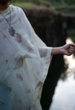 Load image into Gallery viewer, Kaagidapoo Kota Saree