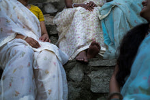 Load image into Gallery viewer, Malar Thottam Kota Saree

