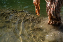 Load image into Gallery viewer, Kanagambaram Kota Saree
