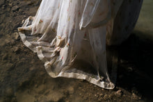 Load image into Gallery viewer, Malar Thottam Kota Saree
