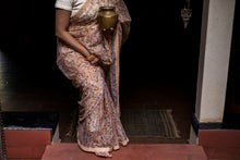 Load image into Gallery viewer, Kanagambaram Kota Saree

